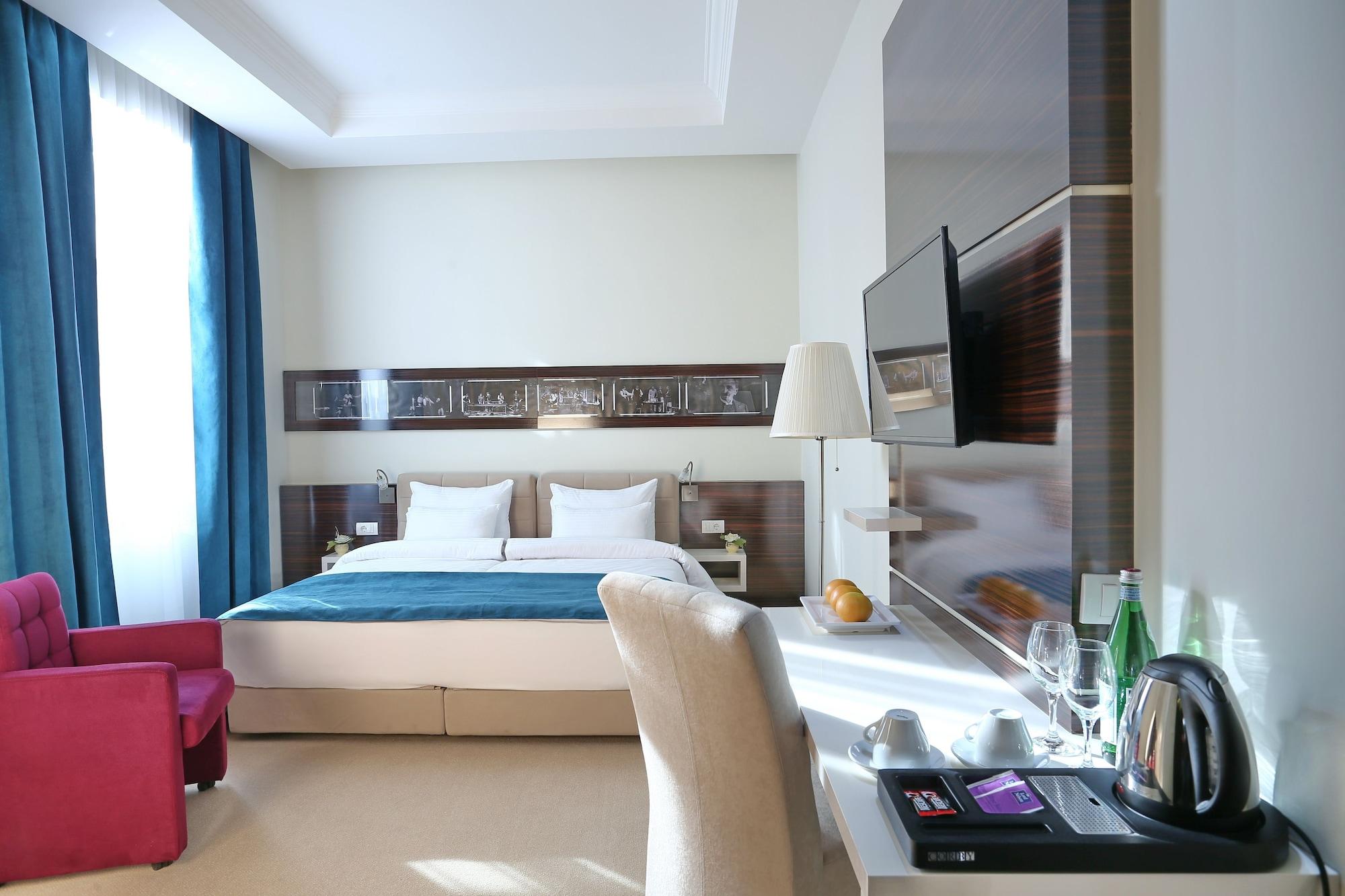 Hotel Theater Belgrade Garni Exterior photo